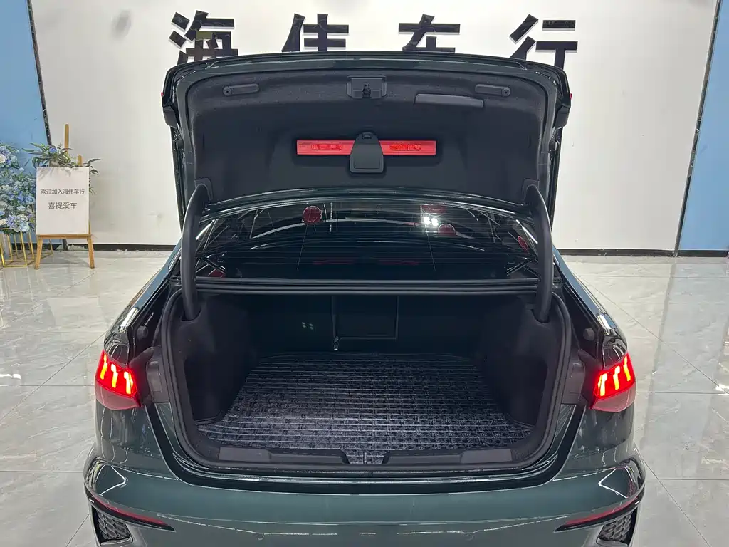 Audi A3 Facelift A3 L Limousine 35 TFSI Fashion Sport