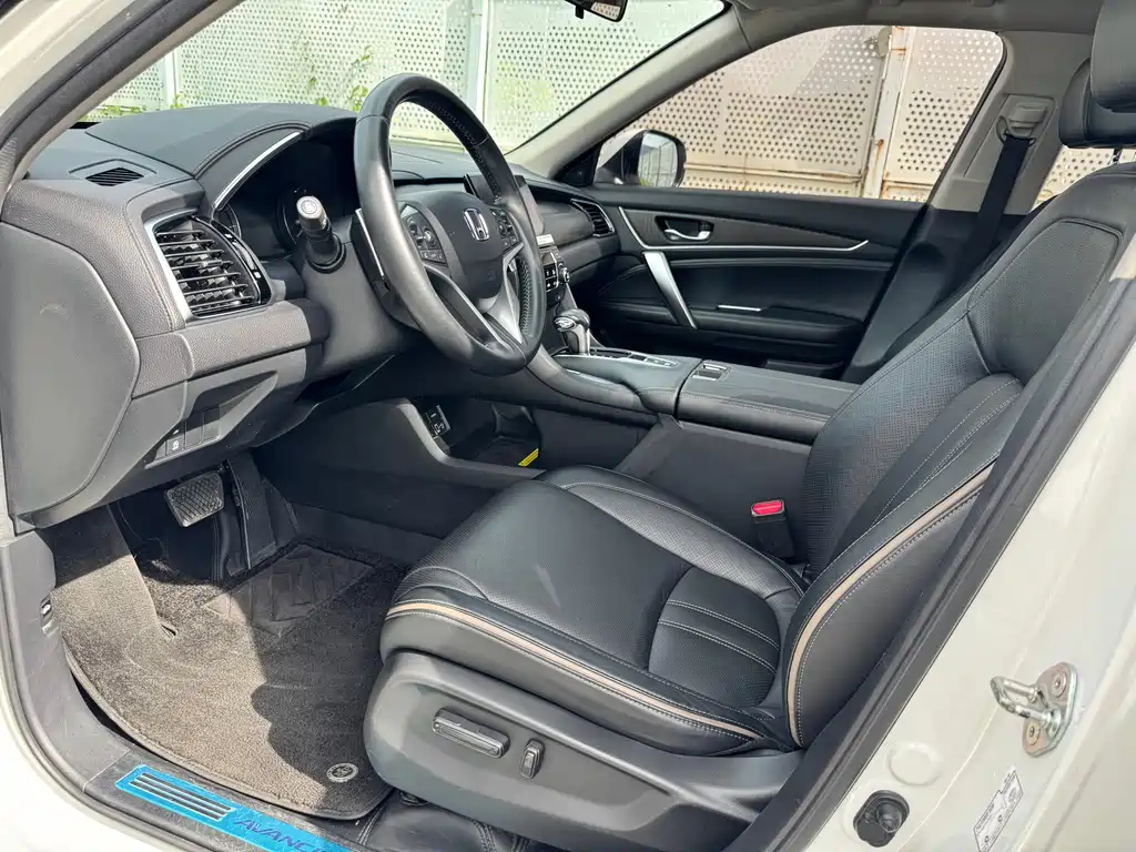 Avancier 240 TURBO 2 WD Smart Enjoyment