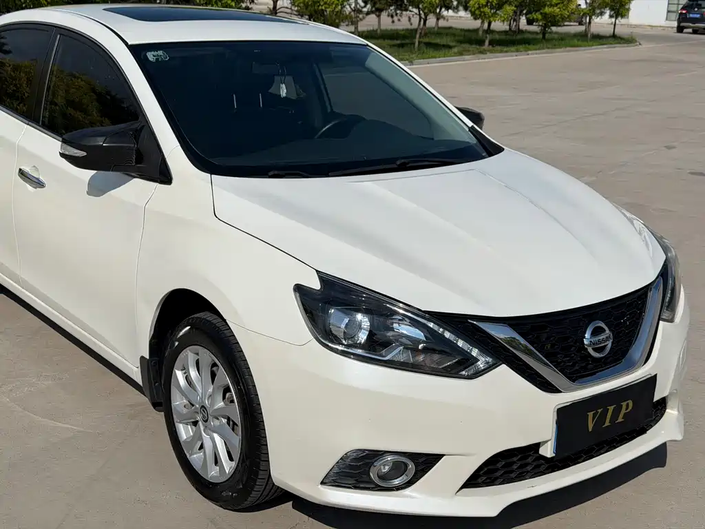 Sylphy 1.6 XV CVT Connected Premium CN-VI