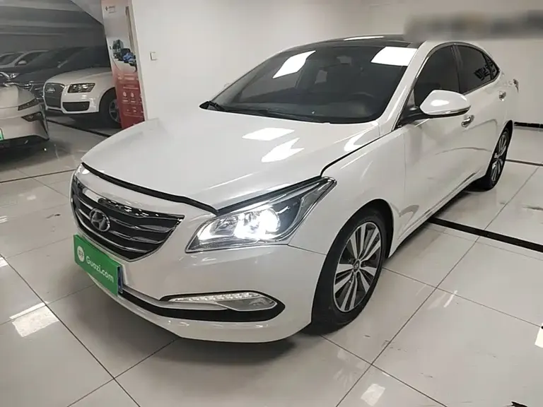 Hyundai Mistra 1.8 L Auto Distinguished DLX