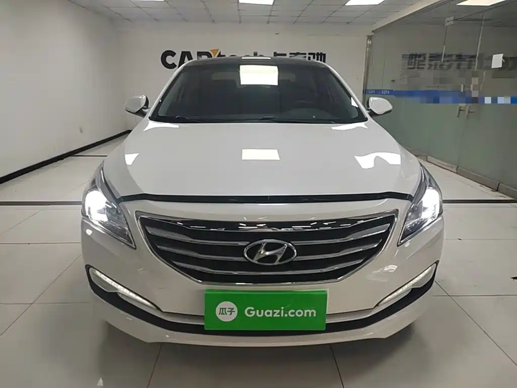 Mistra 1.8 L Auto Distinguished DLX