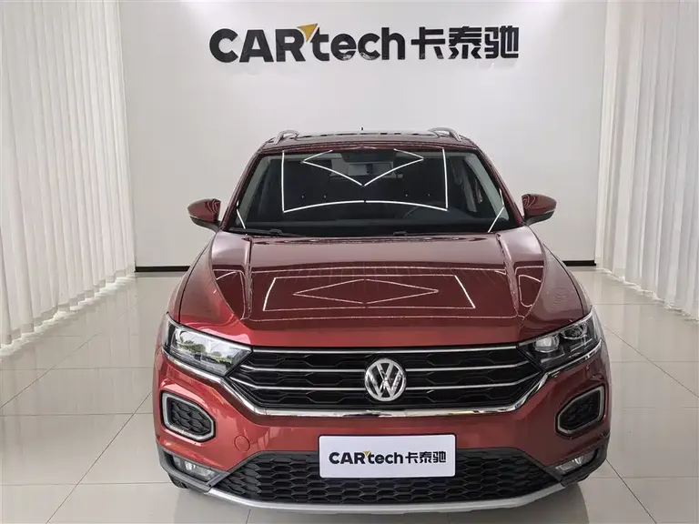 Volkswagen T-ROC 230 TSI DSG 2 WD Progressive CN-VI