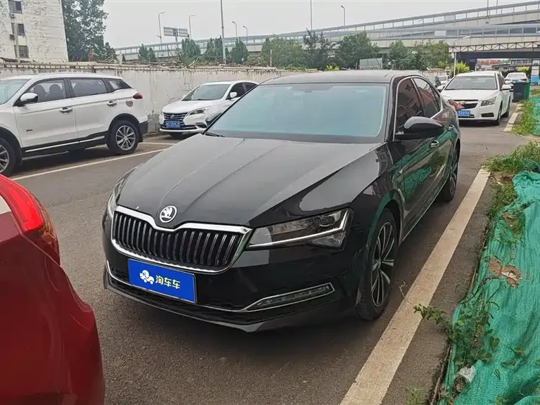 Skoda Superb Facelift TSI280 DSG Premium