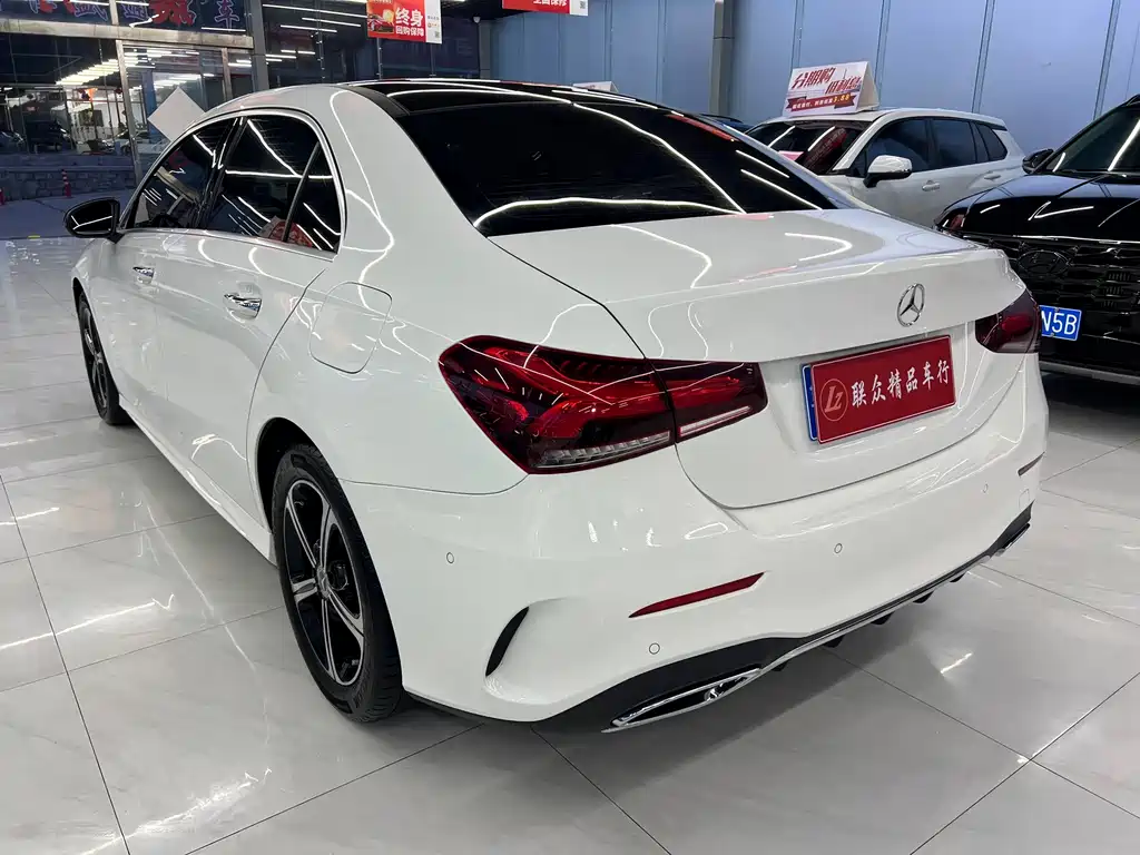 Mercedes-Benz A-Class Facelift III A 200 L Sport Sedan Fashion
