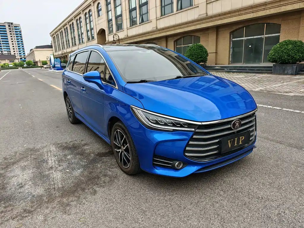 Song MAX 1.5 T Auto Connected Distinguished 7-seat