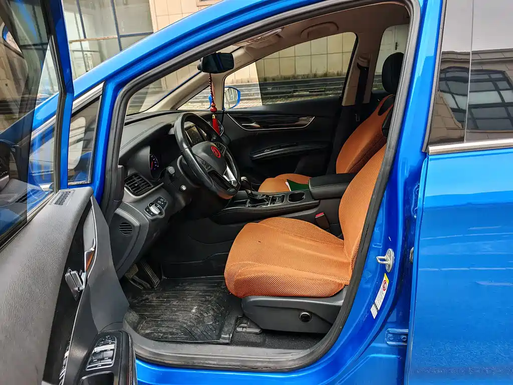 Song MAX 1.5 T Auto Connected Distinguished 7-seat