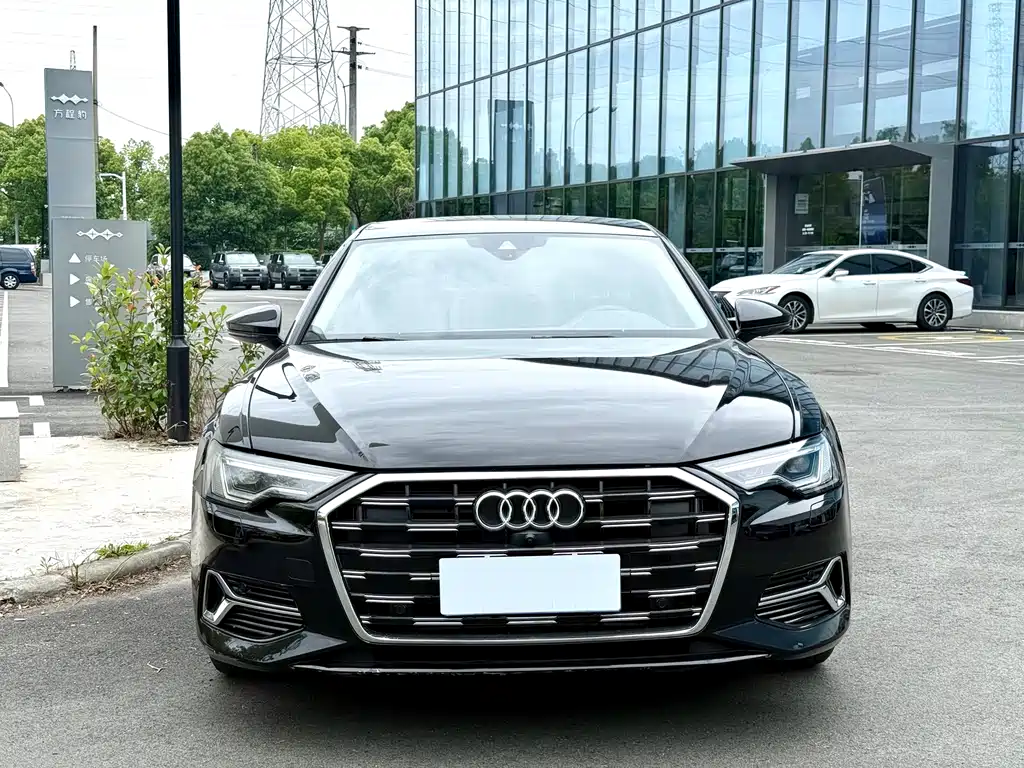 Audi A6 L 40 TFSI Luxury Dynamic