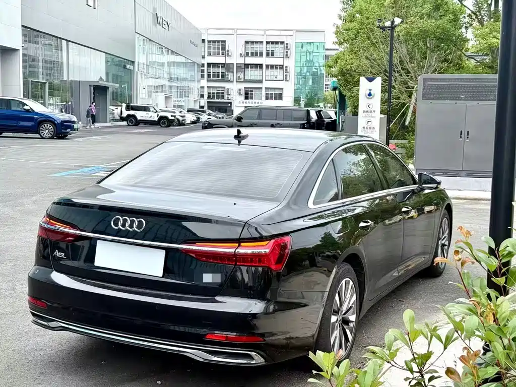 Audi A6 L 40 TFSI Luxury Dynamic