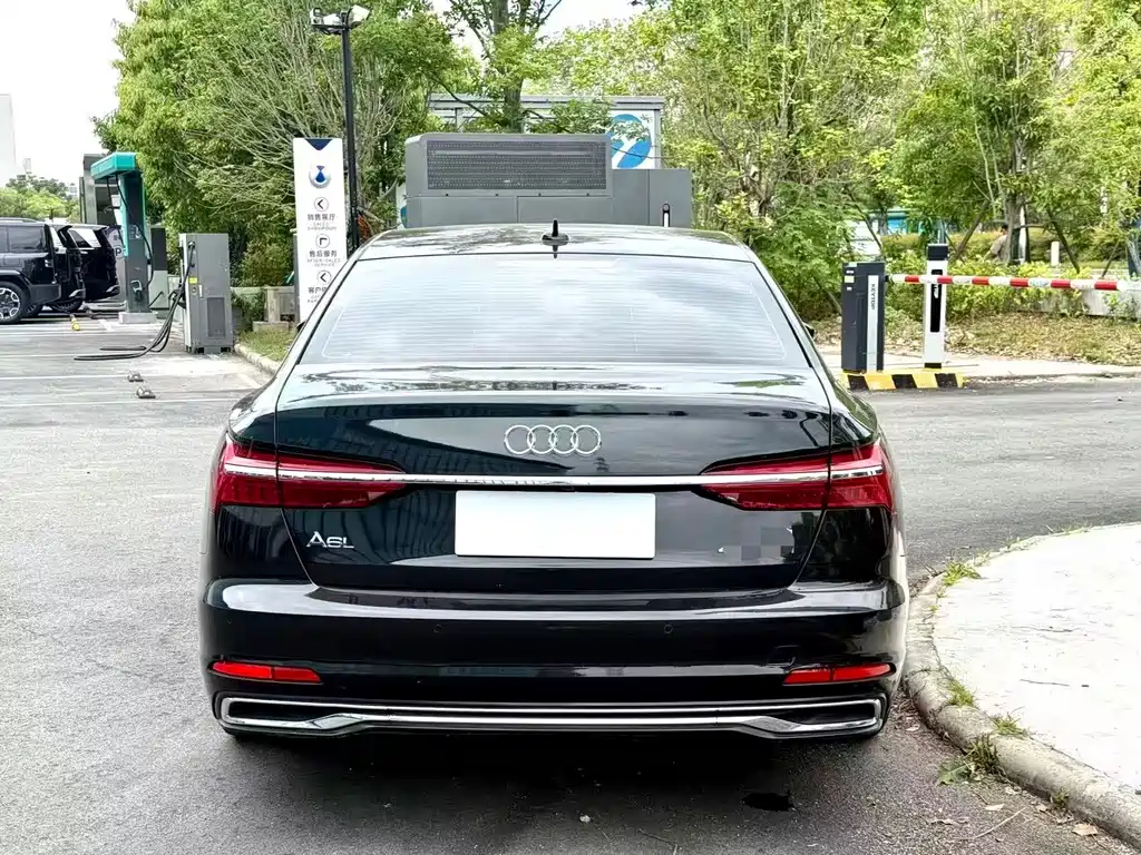 Audi A6 L 40 TFSI Luxury Dynamic