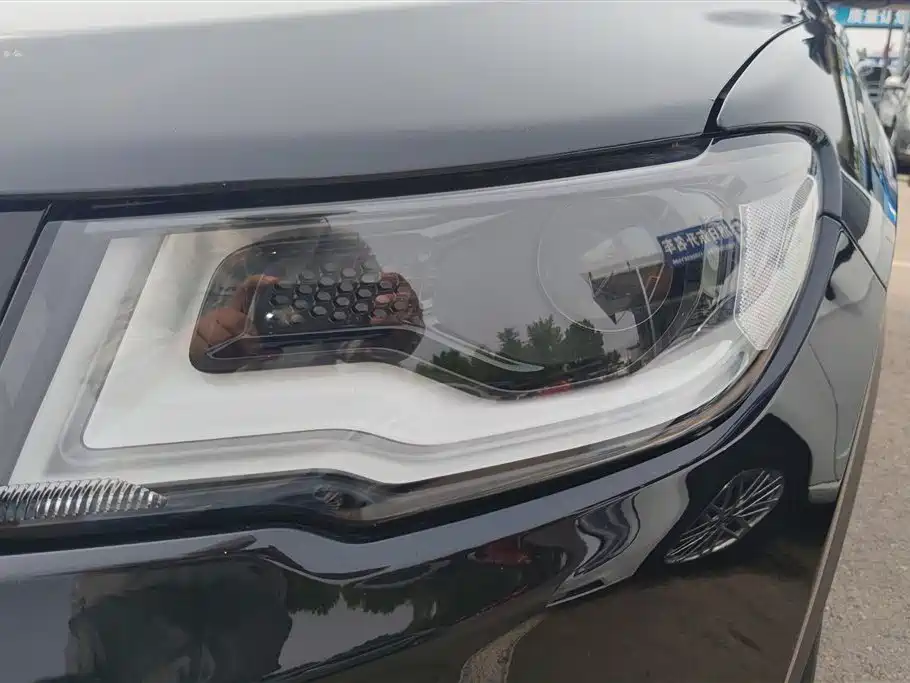 Compass 200 T Auto Home Enjoyment