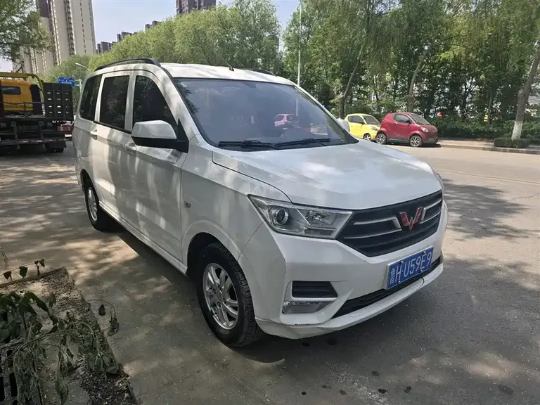 Wuling Hongguang 1.5 L S Standard CN-VI LAR