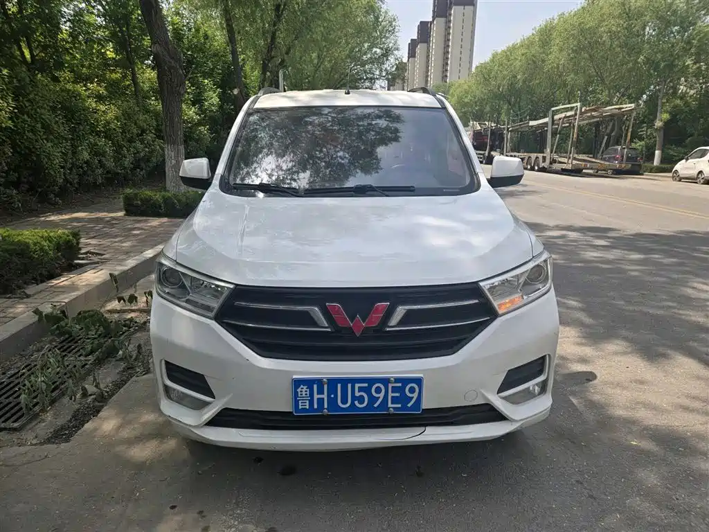 Wuling Hongguang 1.5 L S Standard CN-VI LAR