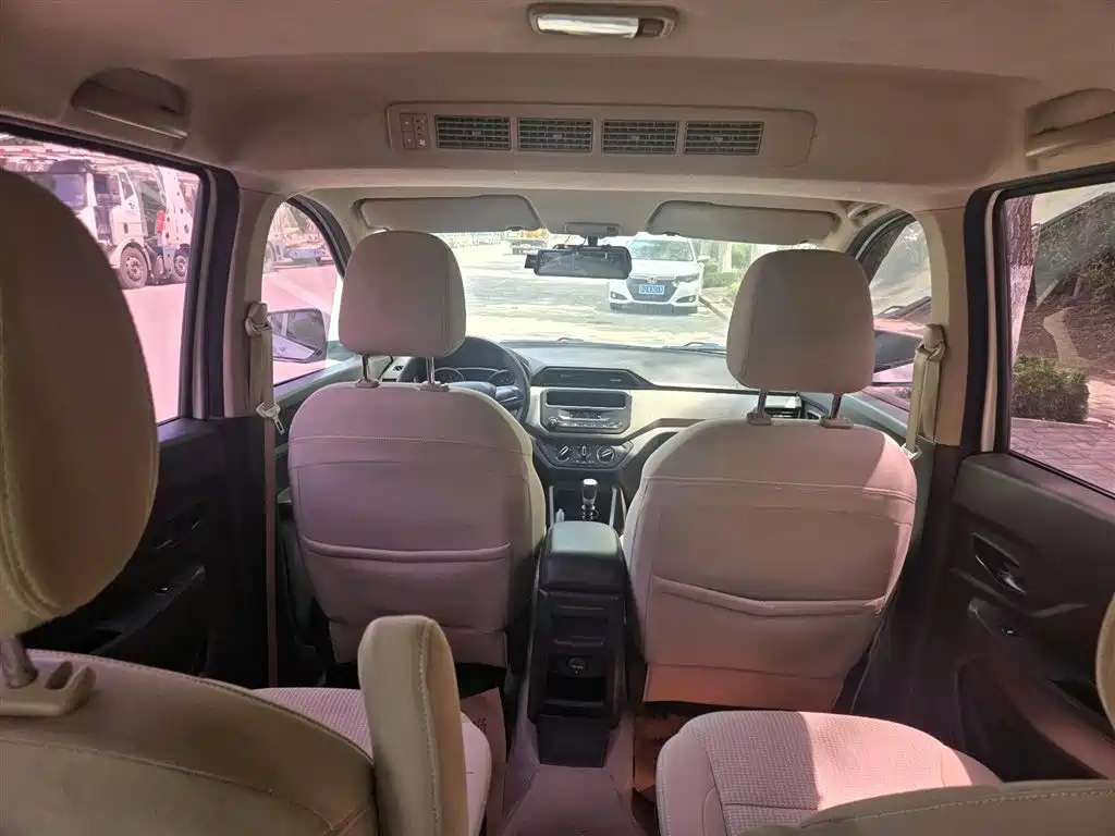 Wuling Hongguang 1.5 L S Standard CN-VI LAR