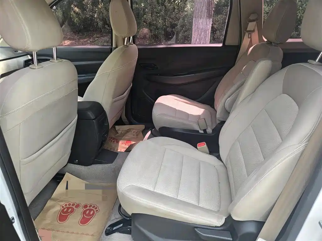 Wuling Hongguang 1.5 L S Standard CN-VI LAR