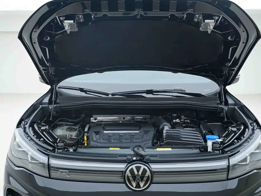 Tiguan L PRO 380 TSI 4 WD R-Line Smart Supreme