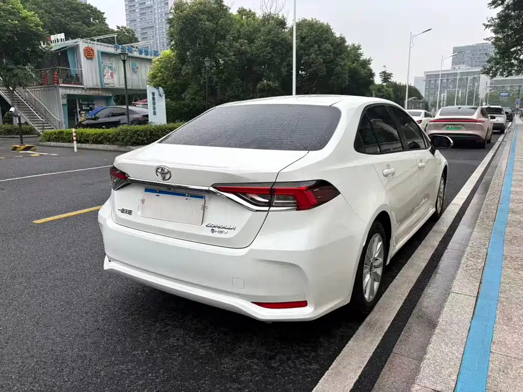 Corolla 1.8 L Smart e-Hybrid Dual Engine Elite