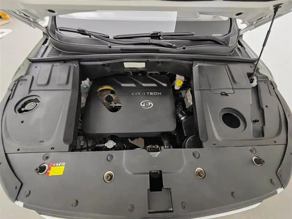Baojun 530 1.8 L Auto Luxury CN-V