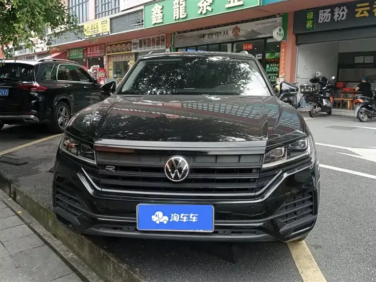 Volkswagen Touareg 2.0 TSI Sharp Style