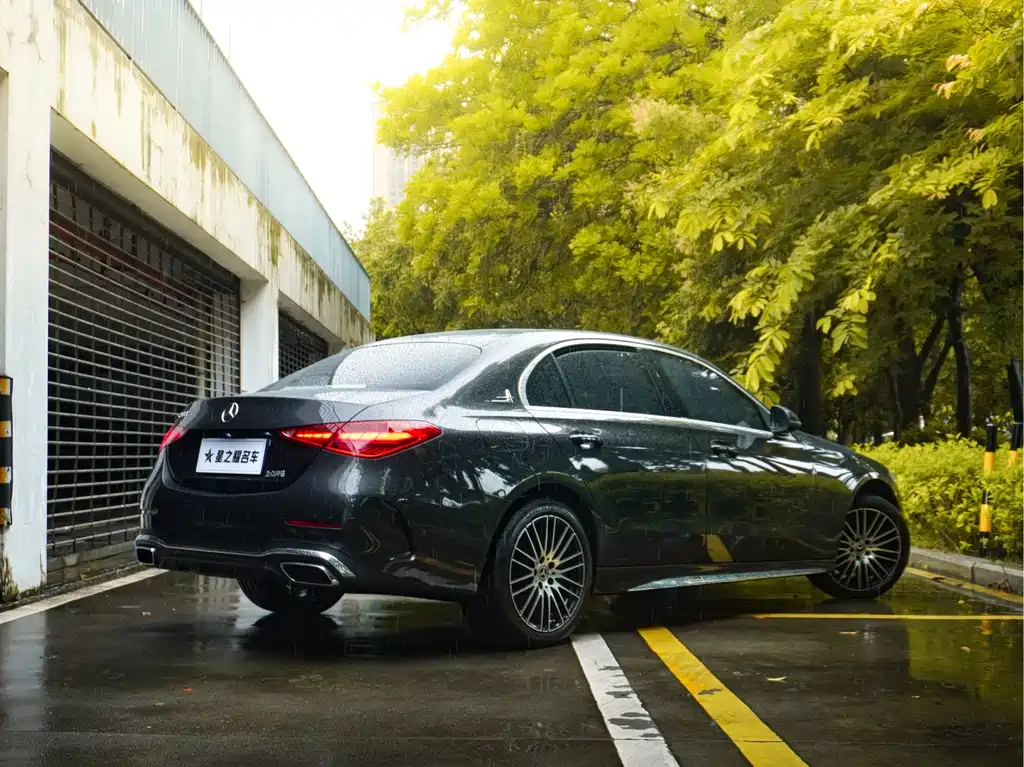 Mercedes-Benz C-Class C 260 L Sport