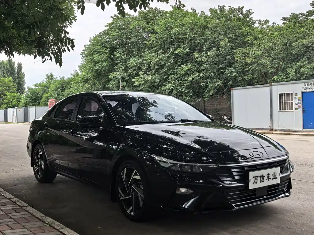 Elantra 1.5 L CVT GLX Elite
