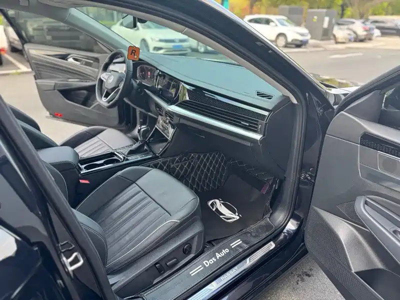 Passat 330 TSI Distinguished