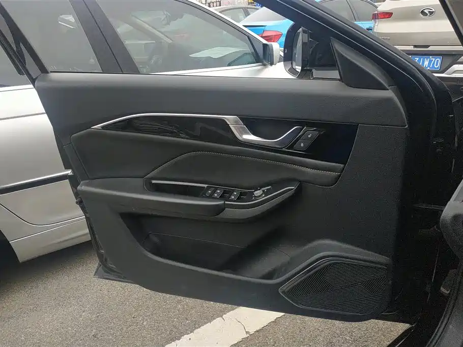 Besturn B70 3 rd Gen 1.5 T Auto Pleasure
