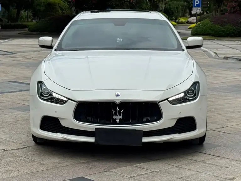 Maserati Ghibli 3.0 T Standard