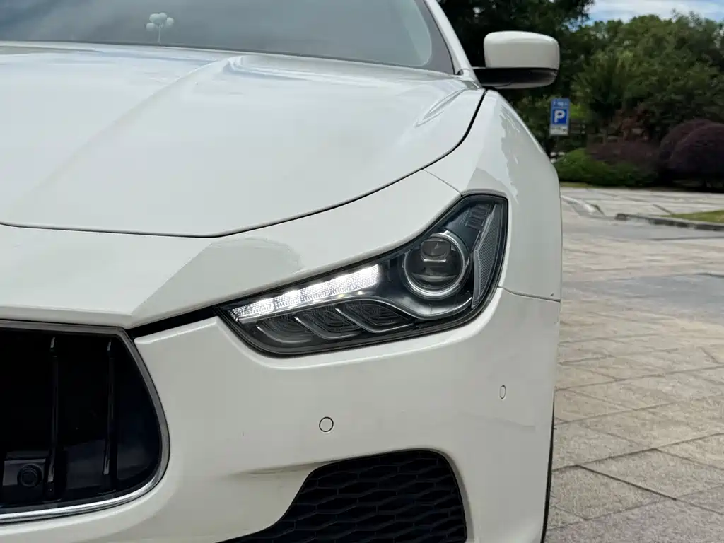 Ghibli 3.0 T Standard