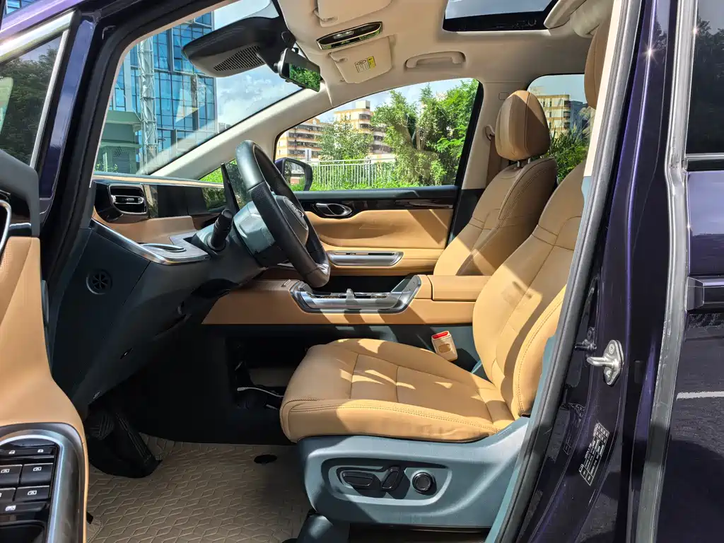 Trumpchi E8 NEV 传祺E8 PHEV 2024款 150 km MAX