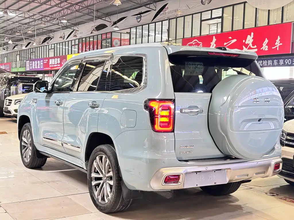 Beijing Offroad BJ60 2.0 T 11 th 7-seat