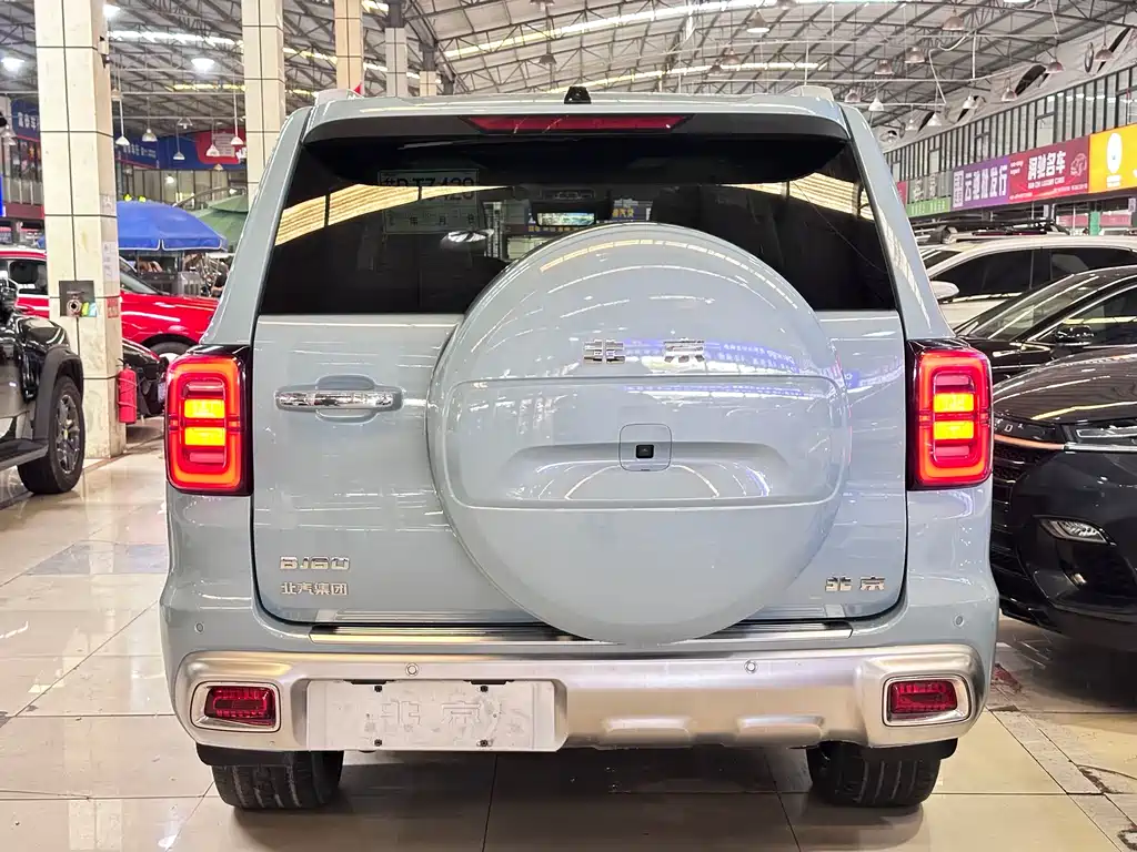 Beijing Offroad BJ60 2.0 T 11 th 7-seat