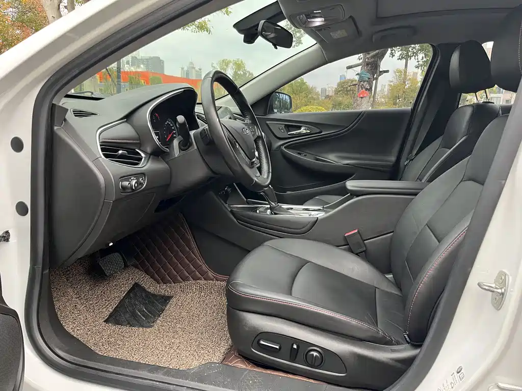 Malibu XL Redline 550 T Auto Sharp Dynamic