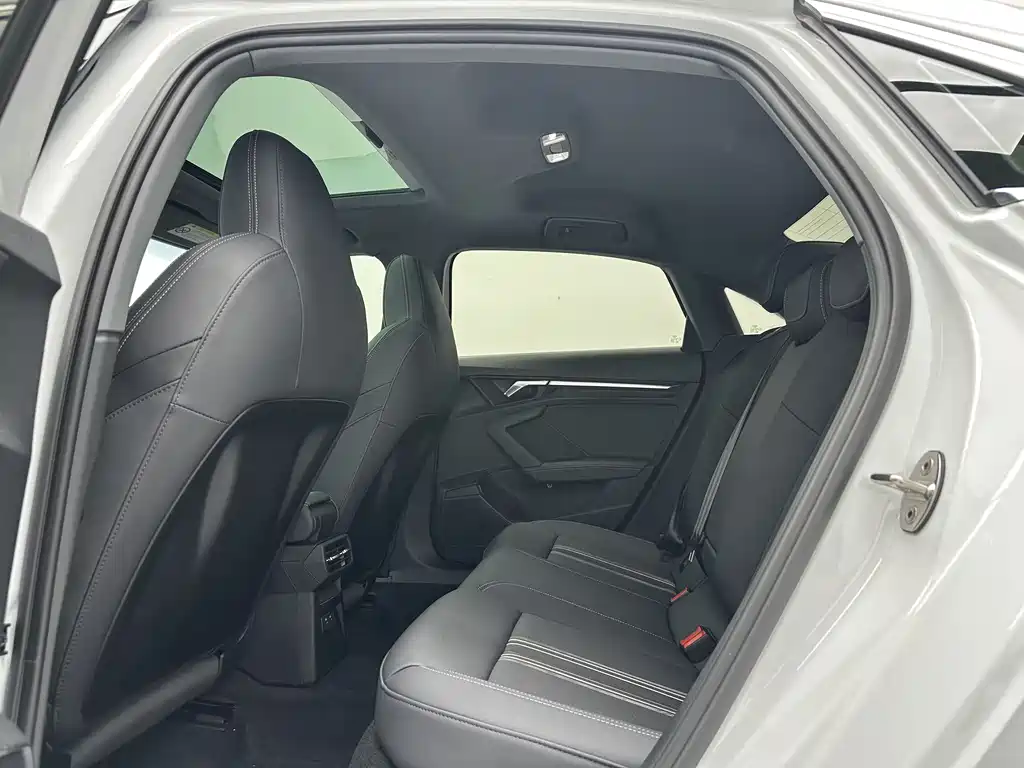 Audi A3 Facelift A3 L Limousine 35 TFSI Fashion Sport