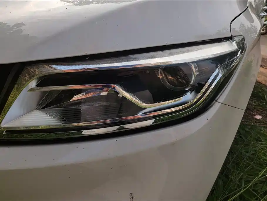 Fengguang 580 ☆ Star 1.5 T Auto Luxury