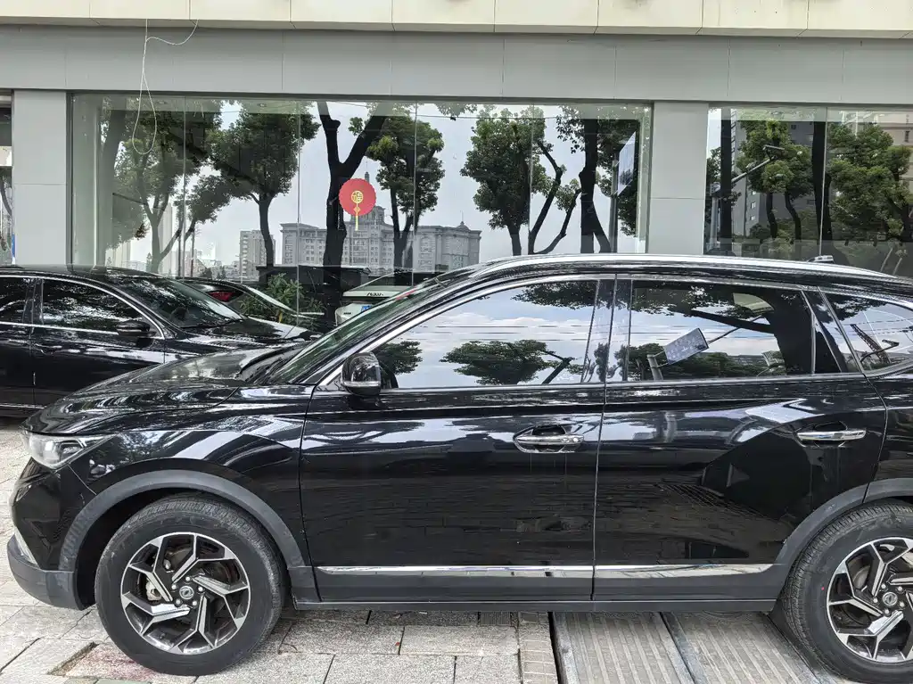 Dongfeng Fengshen AX7 东风风神AX7 2020款 1.6 T 自动AI先锋型 国VI