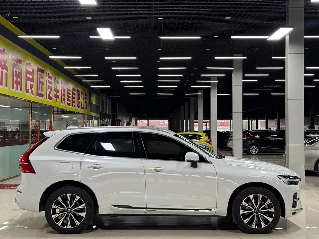 Volvo XC60 B5 4 WD Smart Vision Luxury