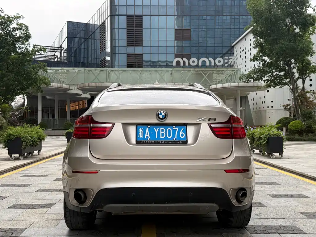 BMW X6 xDrive35 i