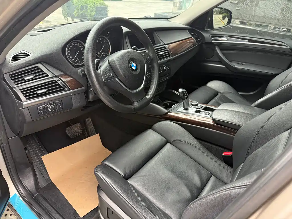 BMW X6 xDrive35 i