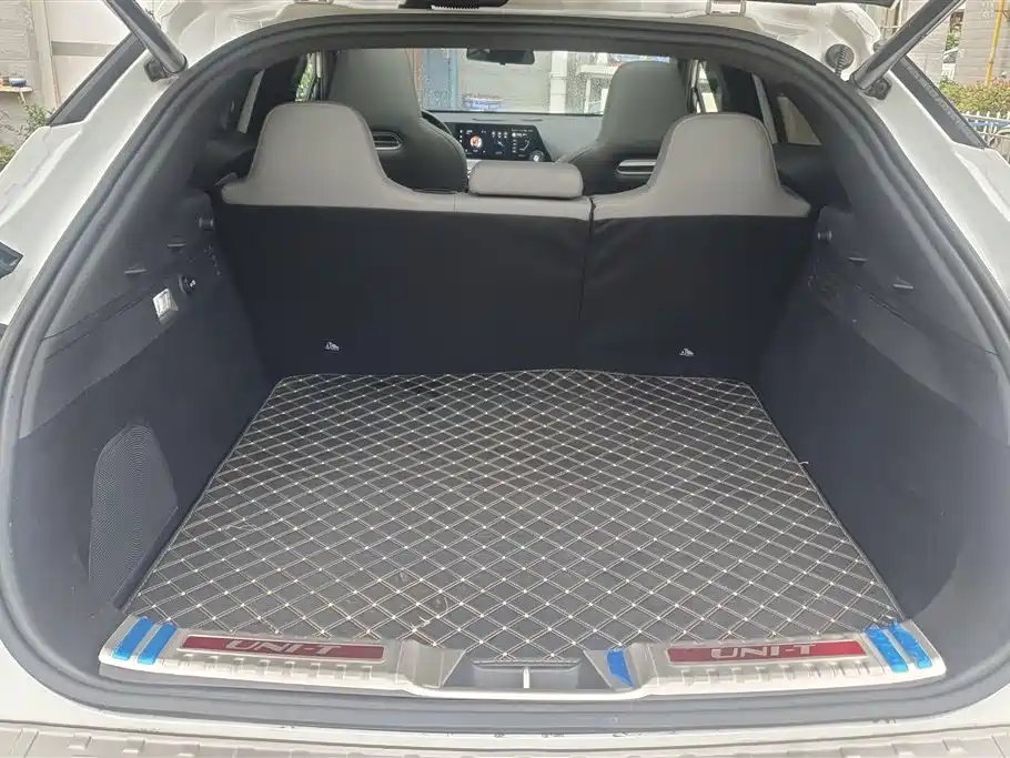 Changan UNI-T 1.5 T Flagship