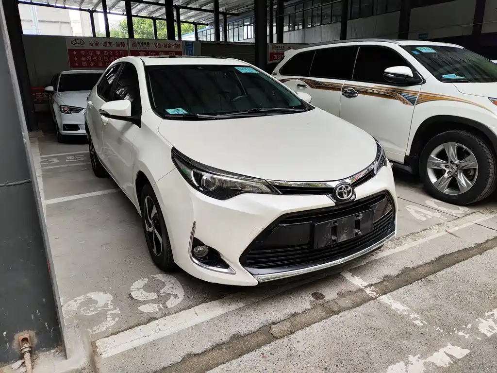 Levin Facelift 185 T CVT Elite CN-V