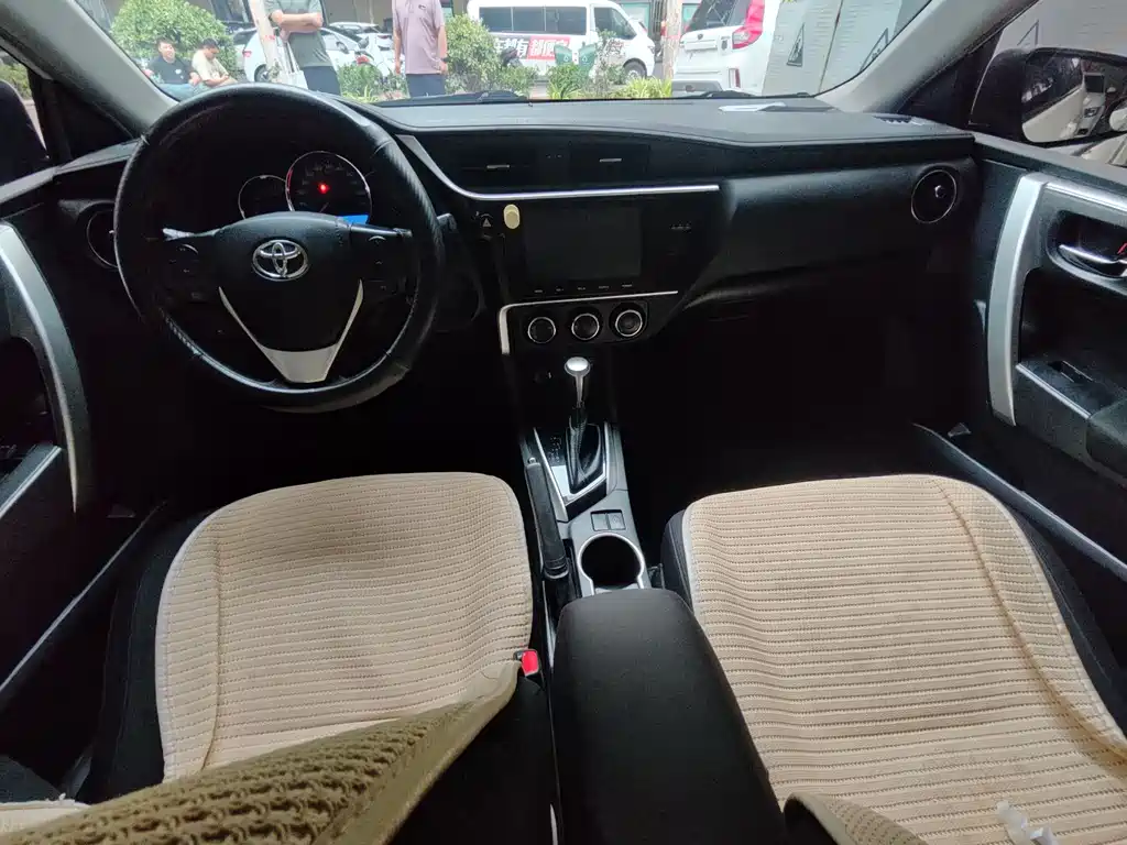 Levin Facelift 185 T CVT Elite CN-V