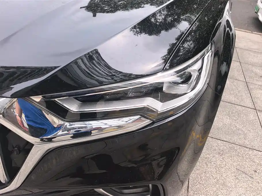 Hongqi HS5 Facelift 2.0 T Connected Flagship Enjoyment 4 WD