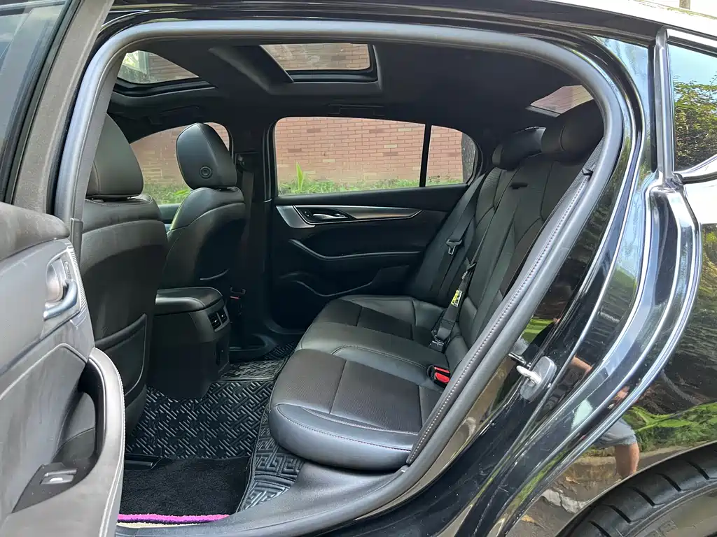 Cadillac CT5 Facelift 28 T Leading Sport