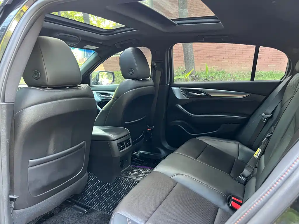 Cadillac CT5 Facelift 28 T Leading Sport