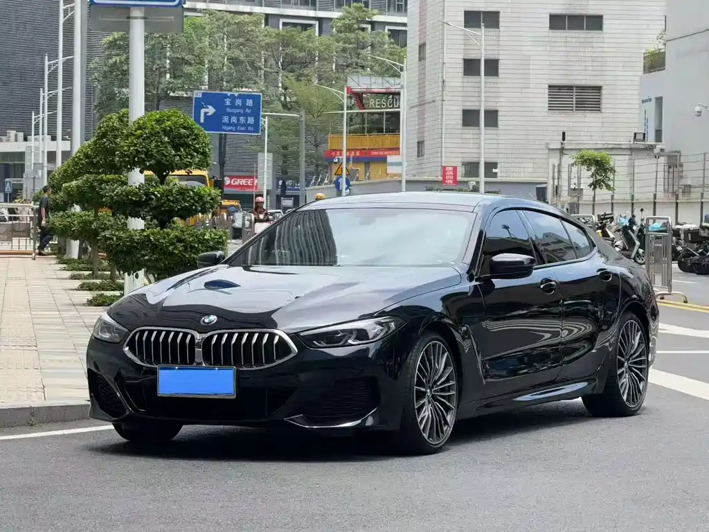 BMW 8 Series 840 i 4-door Coupe M Sport Package