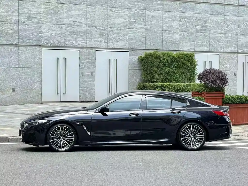 BMW 8 Series 840 i 4-door Coupe M Sport Package