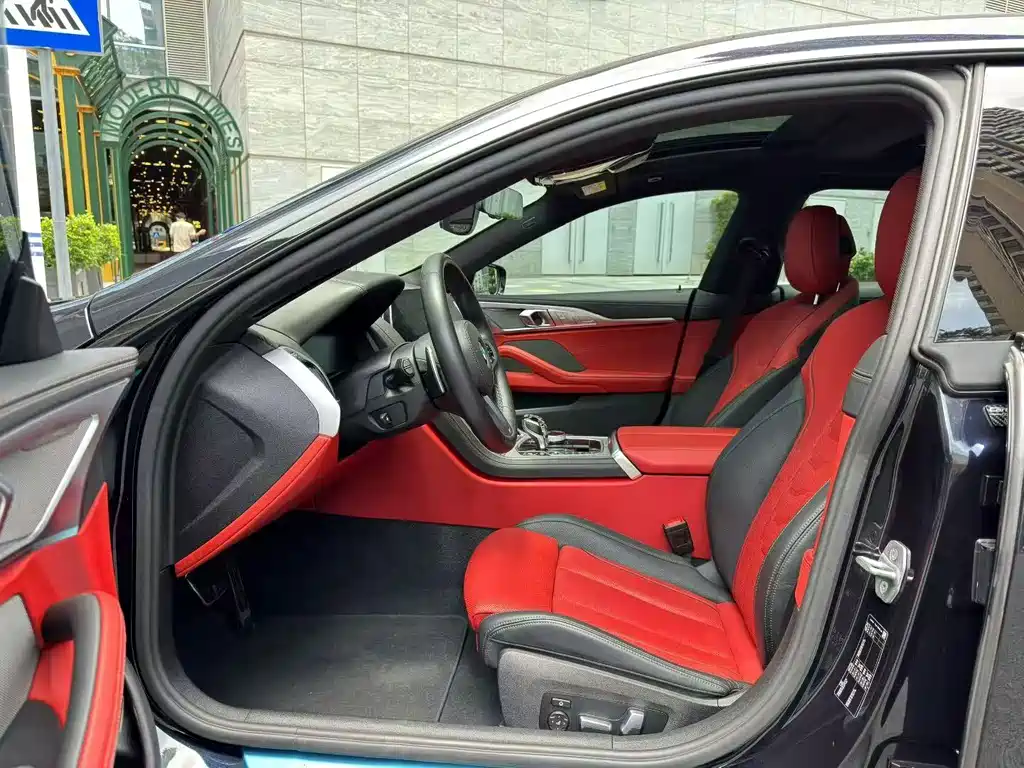 BMW 8 Series 840 i 4-door Coupe M Sport Package