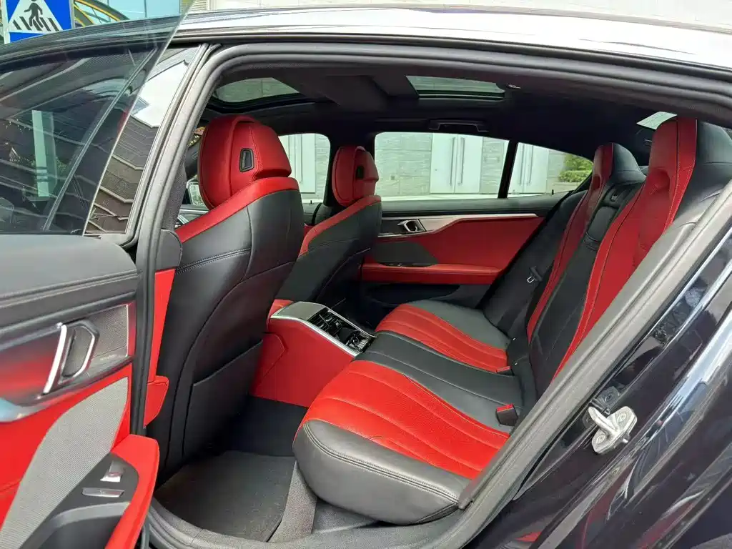 BMW 8 Series 840 i 4-door Coupe M Sport Package
