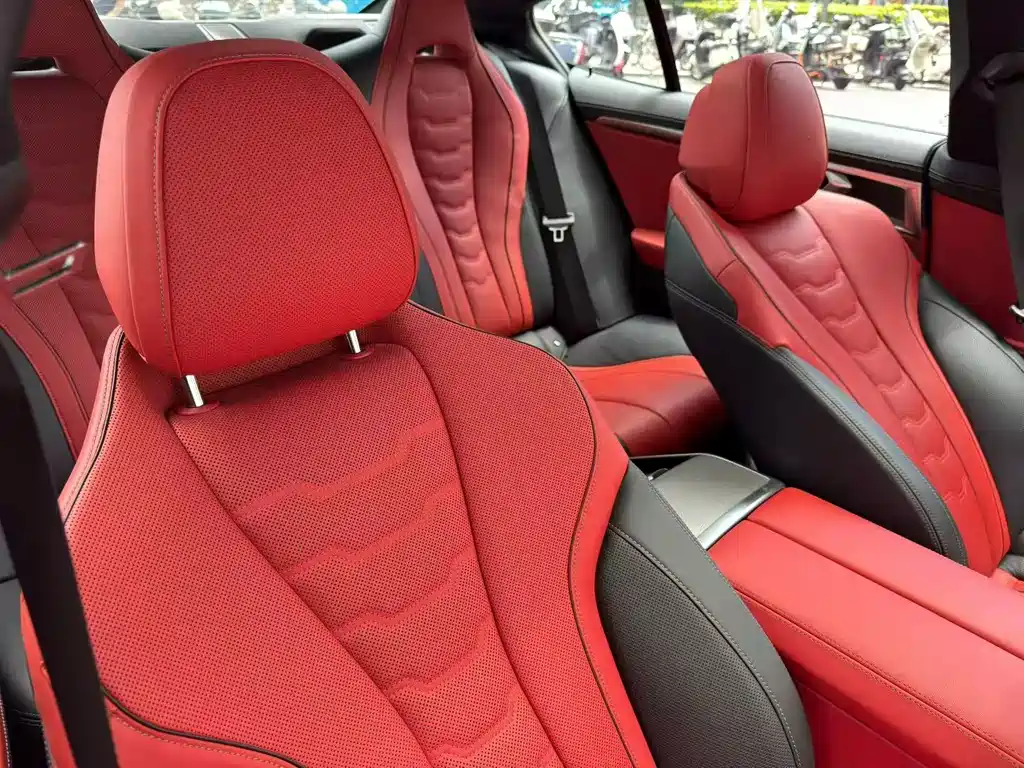 BMW 8 Series 840 i 4-door Coupe M Sport Package