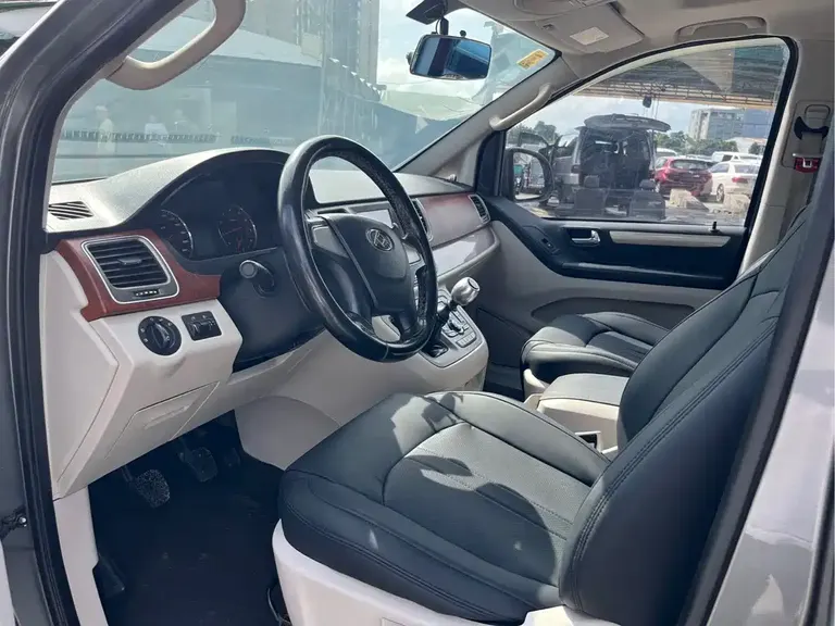 Maxus G10 大通G10 2014款 2.0 T 手动精英版